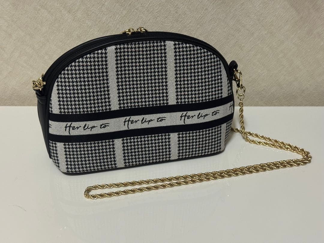 Herlipto Jacquard Chain Pochette - メルカリ