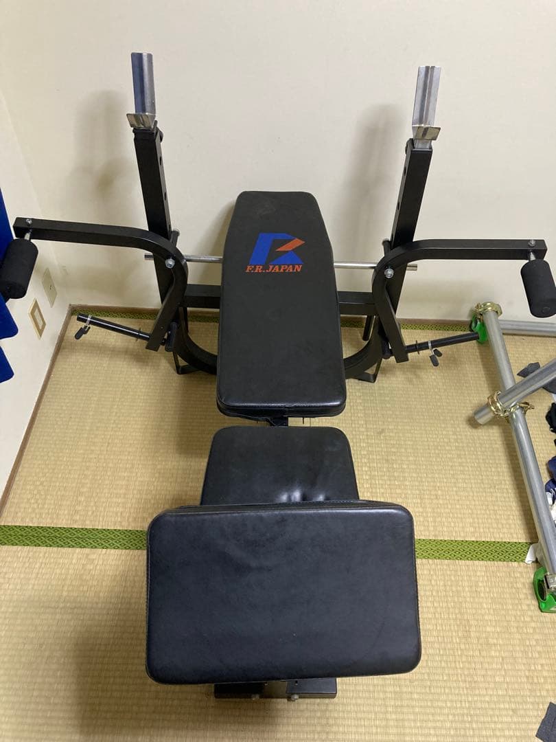 ファイティングロード　ベンチプレス台 Amazon.co.jp: ファイティングロード プレスベンチPRO300 ベンチプレス