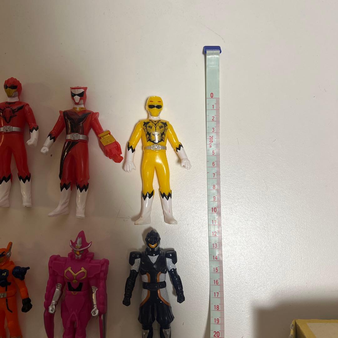 戦隊ヒーロー ソフビ まとめ売り 23体 仮面ライダー - メルカリ