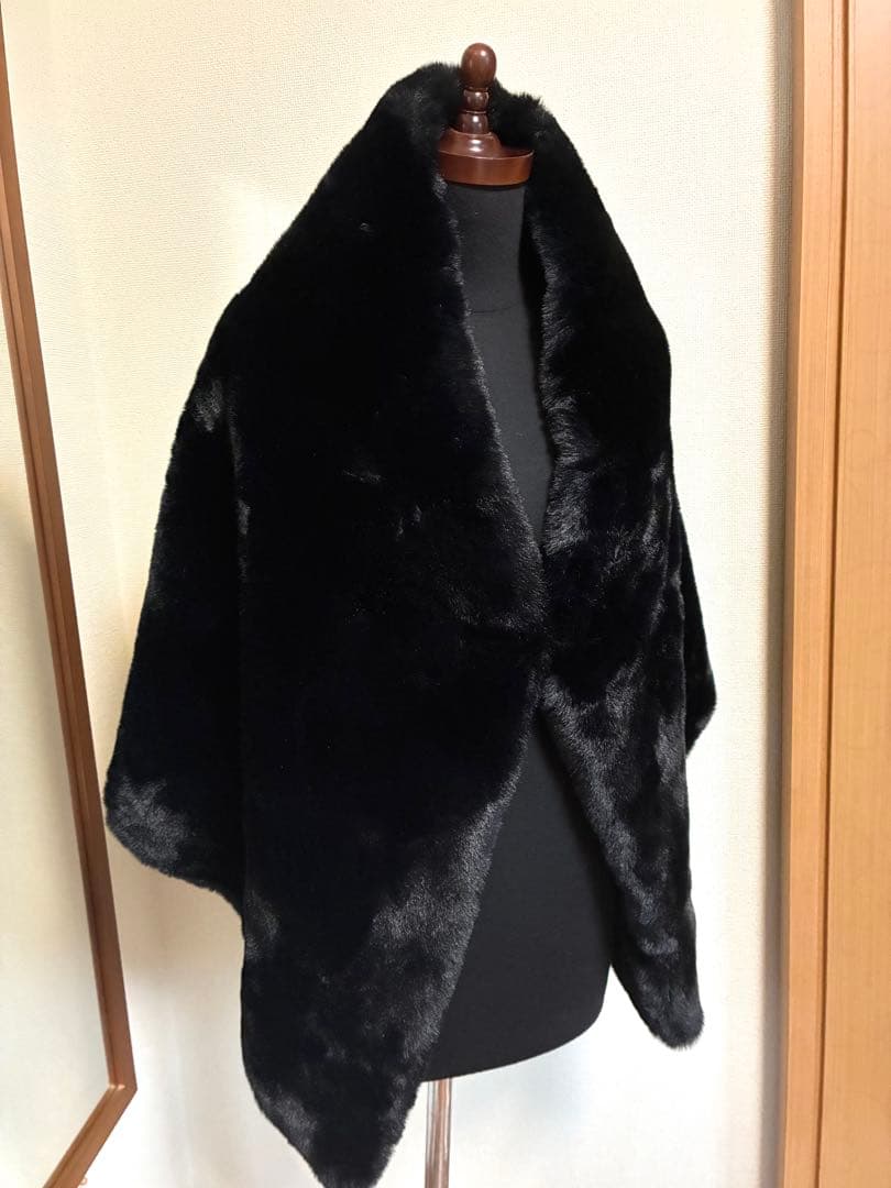 JENNE リッチボリュームファーケープ ブラック リッチボリュームファーケープ｜JENNE(ジェンヌ)公式通販：パリ