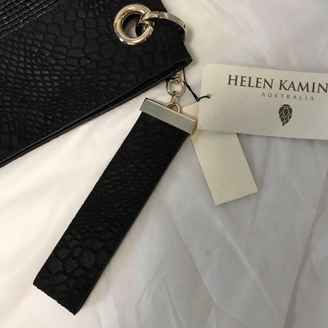 ヘレンカミンスキー パイソン型押し本革+ラヒィア　クラッチ　女優スタイル