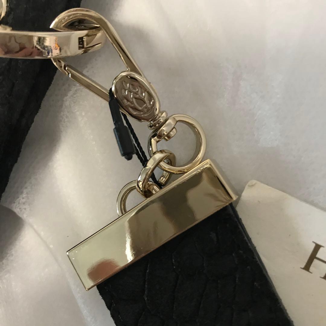 ヘレンカミンスキー パイソン型押し本革+ラヒィア　クラッチ　女優スタイル