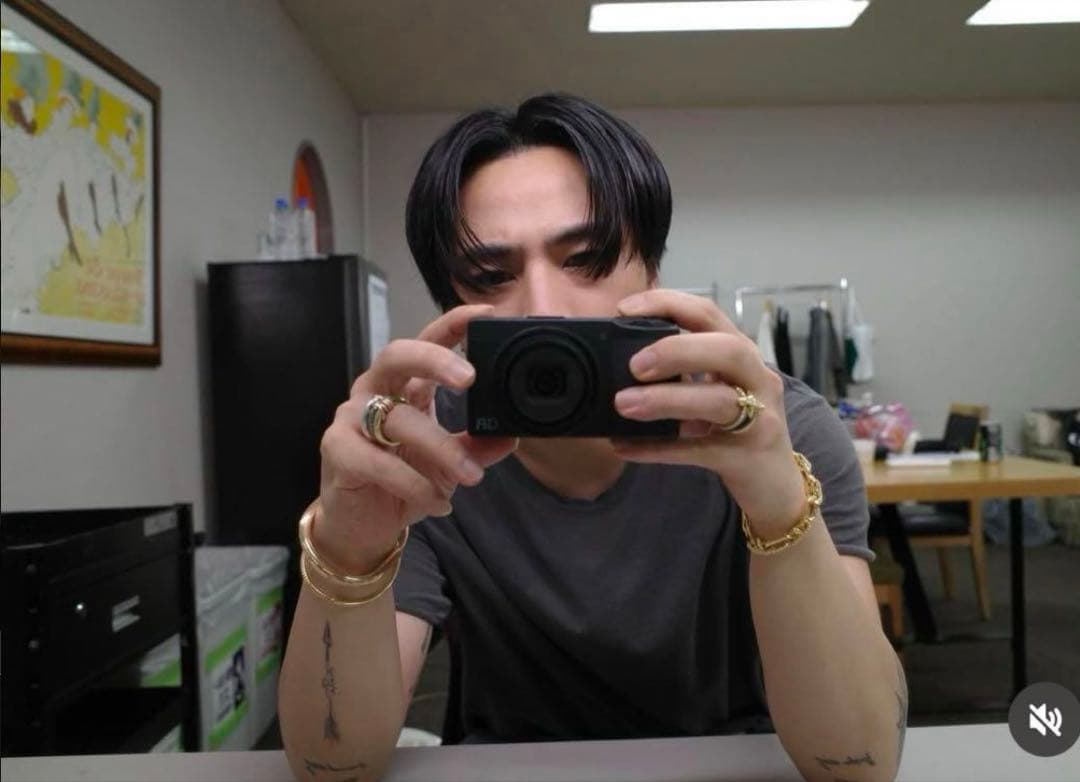 登坂広臣着用 ブレスレット - メルカリ