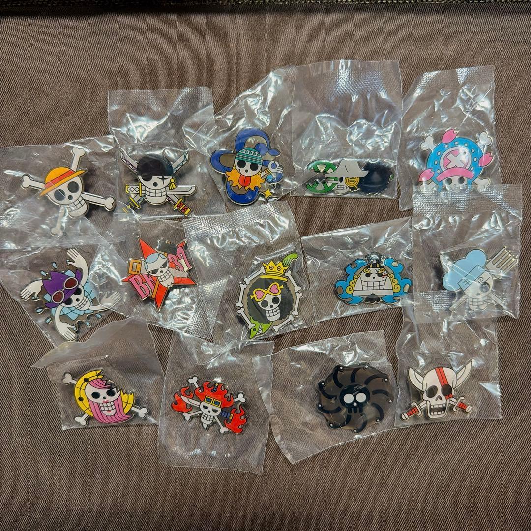 ONE PIECE ピンバッジコレクション 14種類セット売り - メルカリ