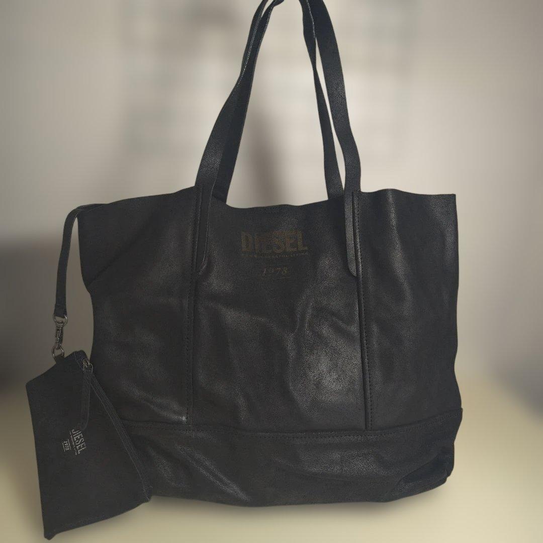 DIESEL ブラック トートバッグ ポーチ付き DIESEL（ディーゼル） トートバッグ HOLI-D SHOPPER NS X10099 P5925
