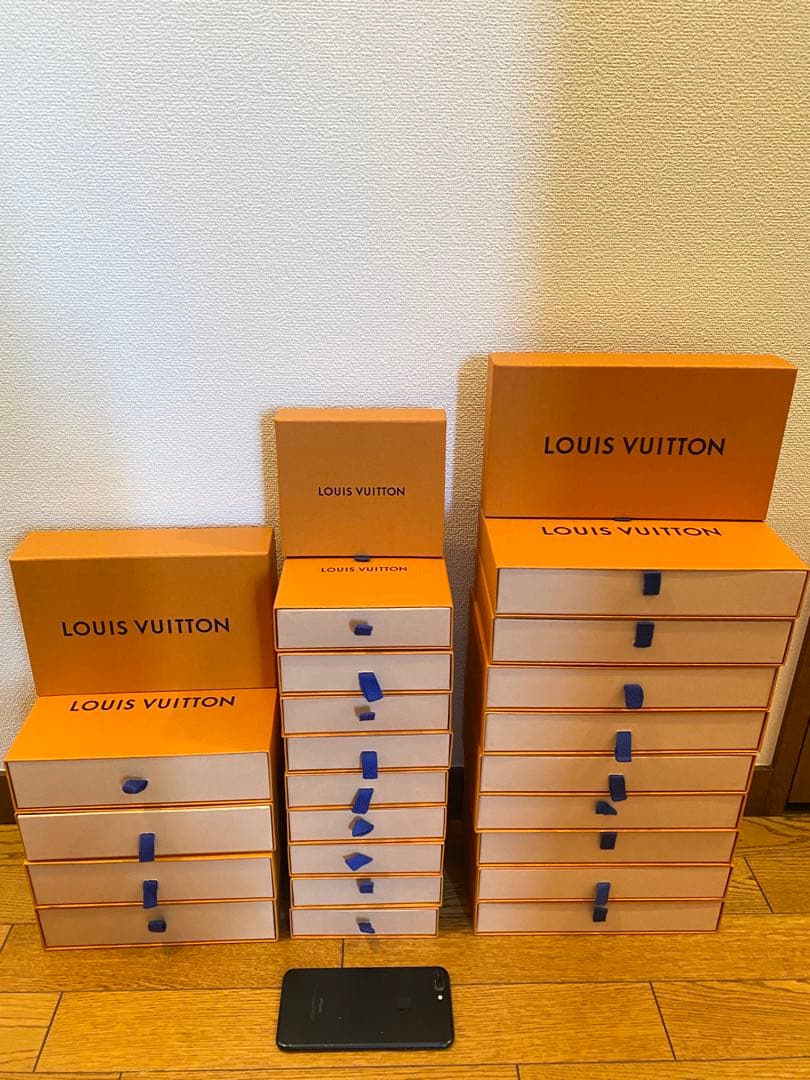 LOUIS VUITTON 箱 新品 未使用 3種類 25個セット LOUIS VUITTON（ルイ・ヴィトン） 未使用 ルイ ヴィトン ネックレス