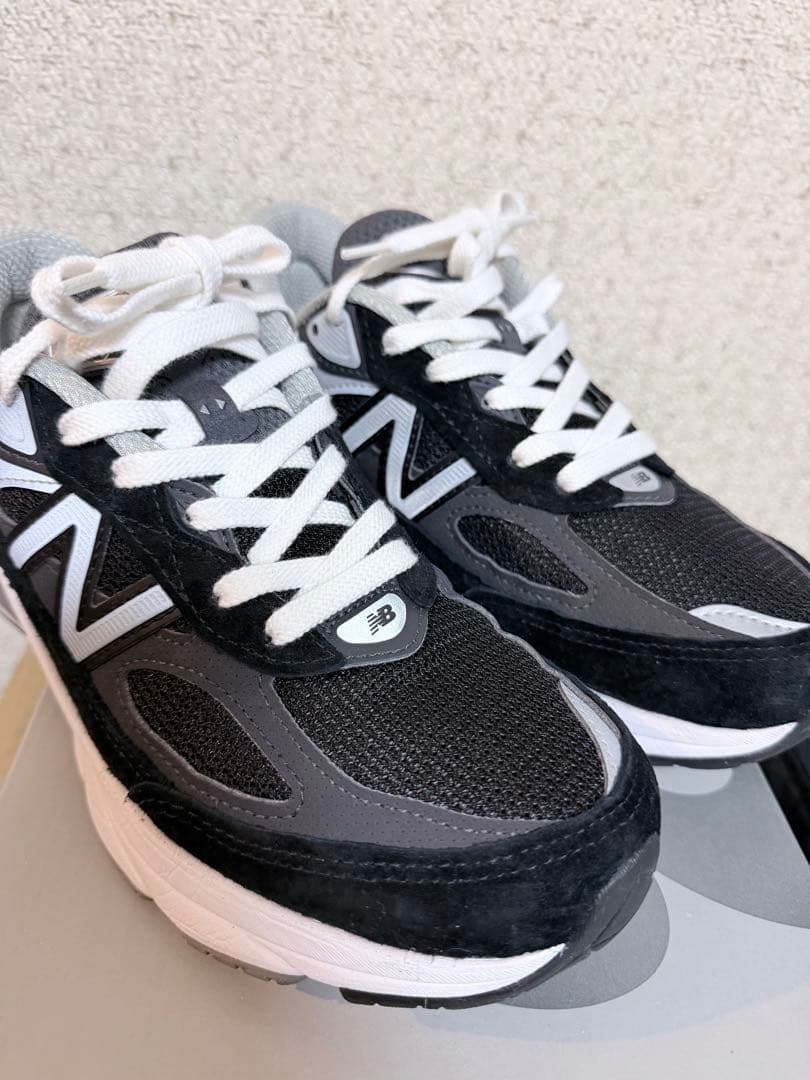 ニューバランス　W990BK6 黒✖️白　24.5cm