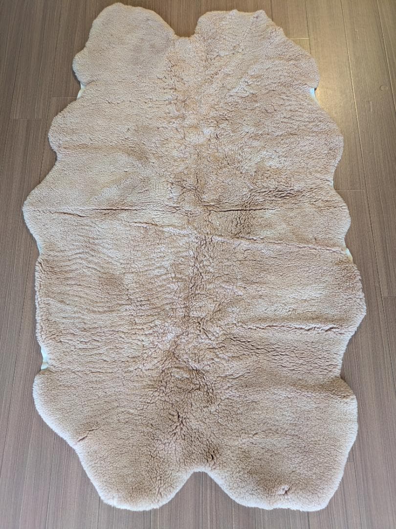 ムートンラグ・シーツ(4匹物)　約180x120cm シングル 日本製造 楽天市場】【今だけ特典(ムートンスリッパ)付き！】 日本製 ムートン