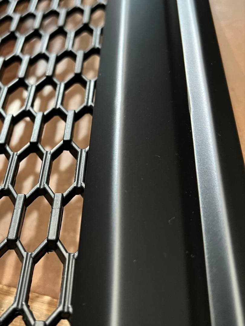 送料込み 新型ジムニー jb64 74 マットブラック グリル 板金塗装