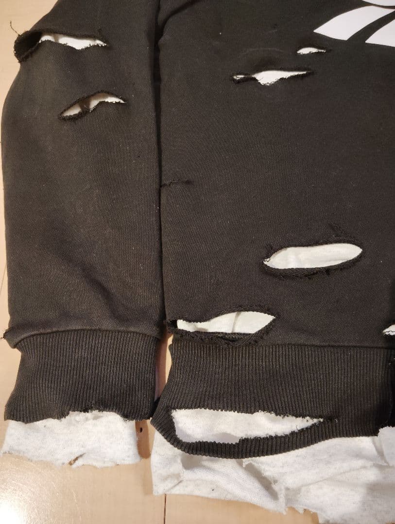 Reebok ダメージスウェット L ブラック 松村北斗 常田大希 - メルカリ