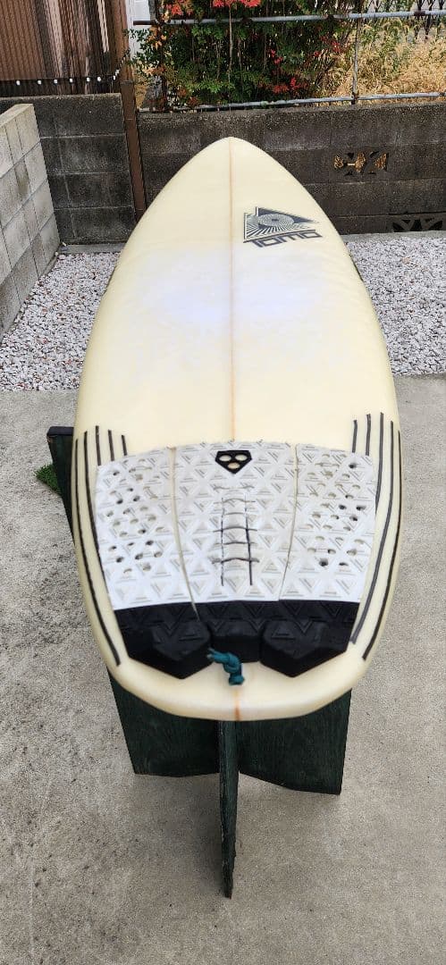 TOMO　HydroShort 　XTR素材　5'7 29.2L