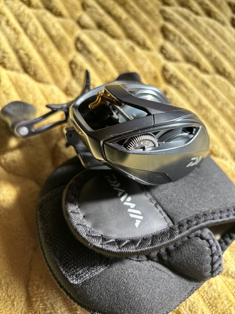 ダイワ　スティーズTW 7.1 右　依頼者価格 DAIWA（ダイワ） スティーズ A TW HLC 7.1R （右ハンドル