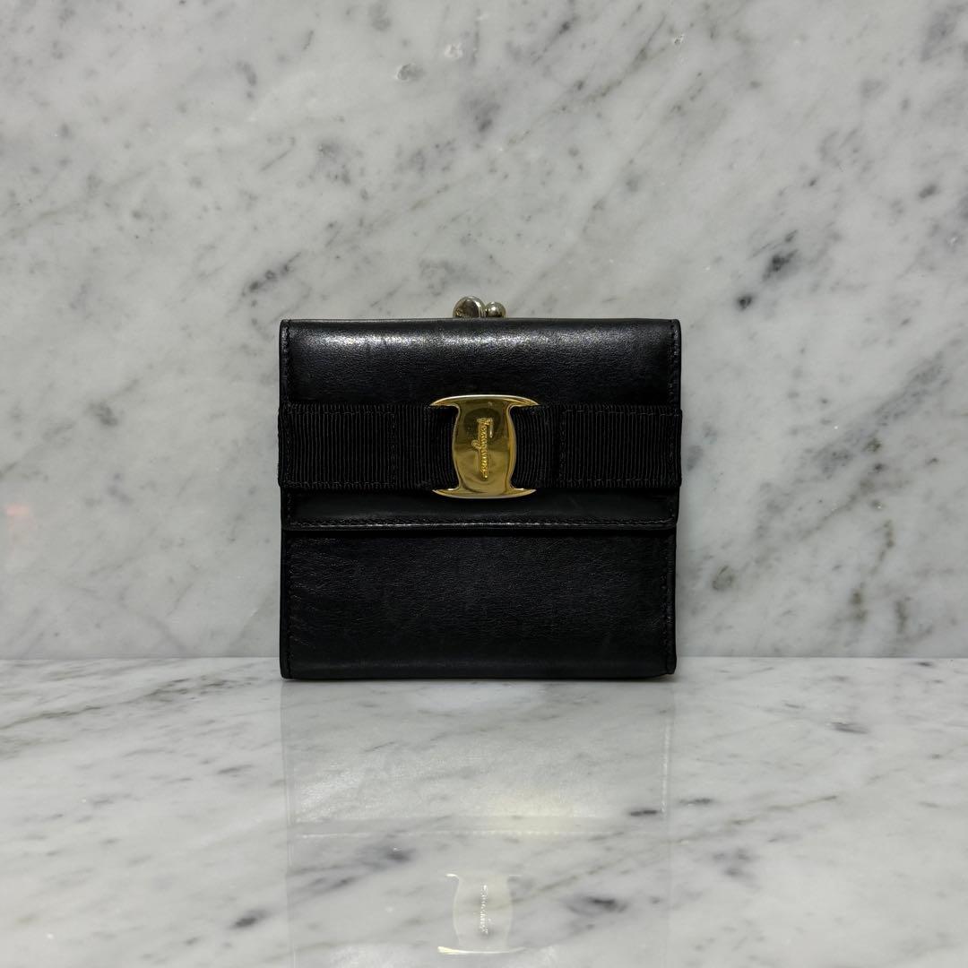 サルヴァトーレフェラガモ 三つ折り財布 ブラック ゴールド ヴァラリボン がま口 Salvatore Ferragamo サルヴァトーレ フェラガモ ヴァラリボン