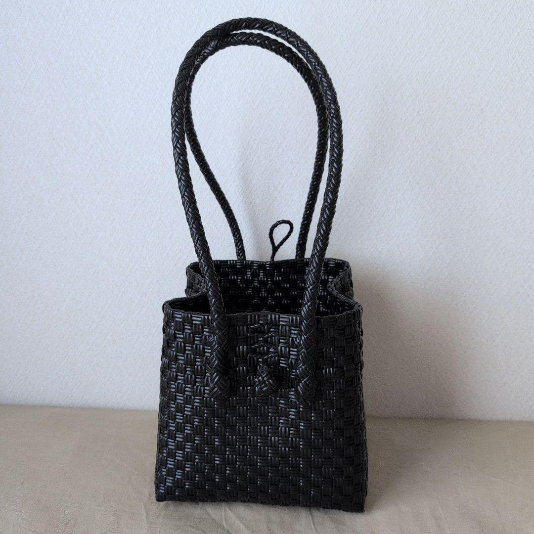 メケアリサ グミバッグキューブ size:S_Midnight Black - メルカリ