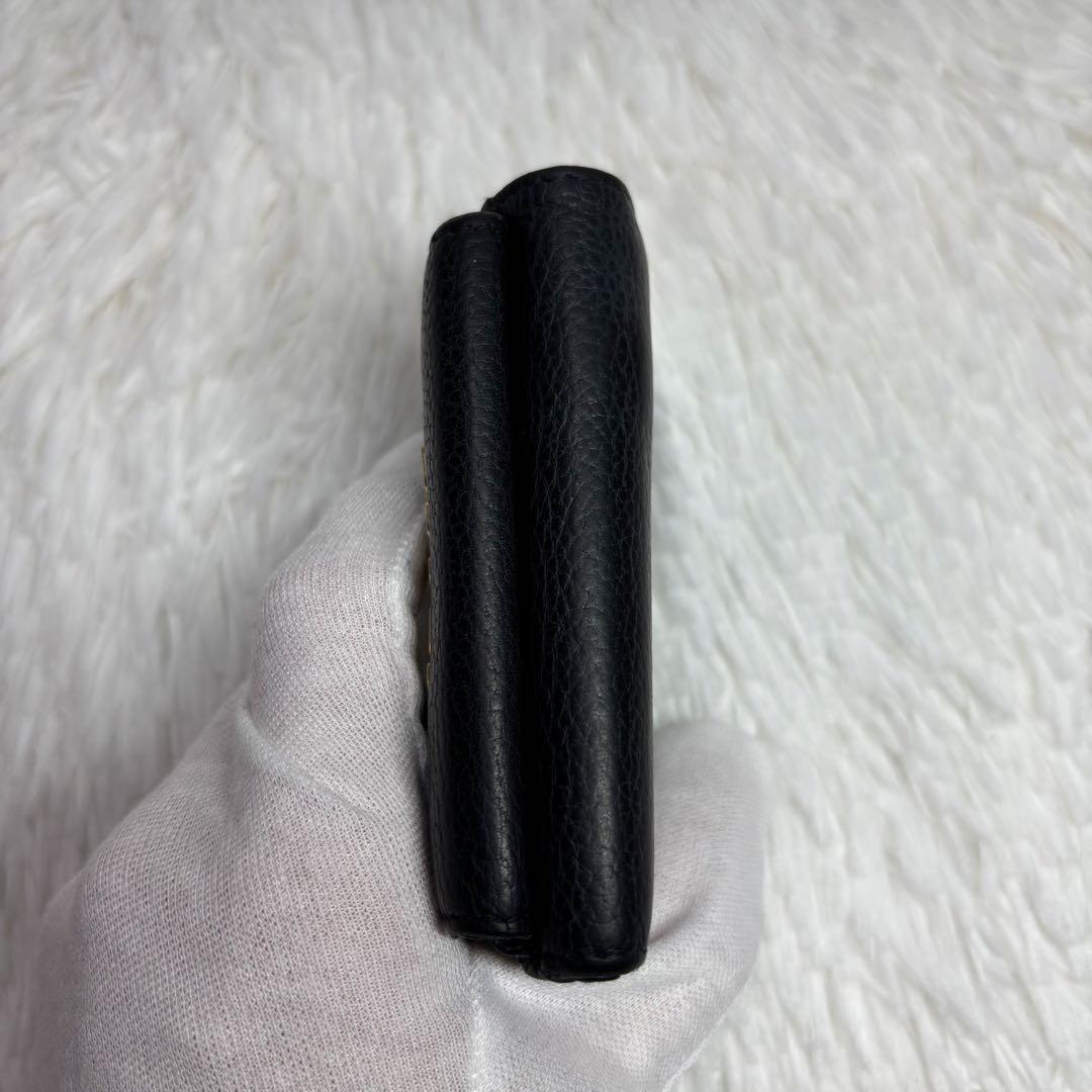 ✨付属品完備✨ プラダ ヴィッテロダイノ シボ 革 レター型 三つ折り