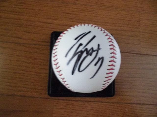 直筆サインボール 千葉ロッテマリーンズ 西岡剛選手 - メルカリ