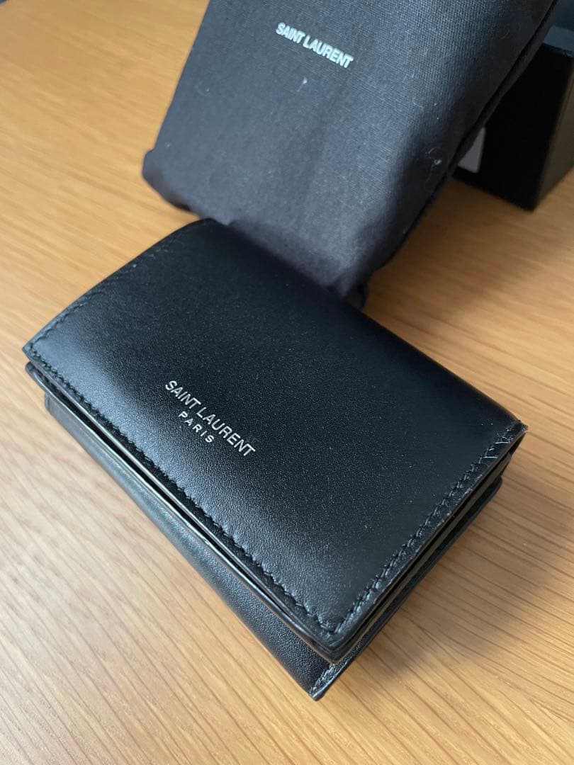 美品⭐️SAINT LAURENT メンズ タイニーウォレット 三つ折り財布 楽天市場】サンローラン（形状（財布）三つ折り財布）の通販