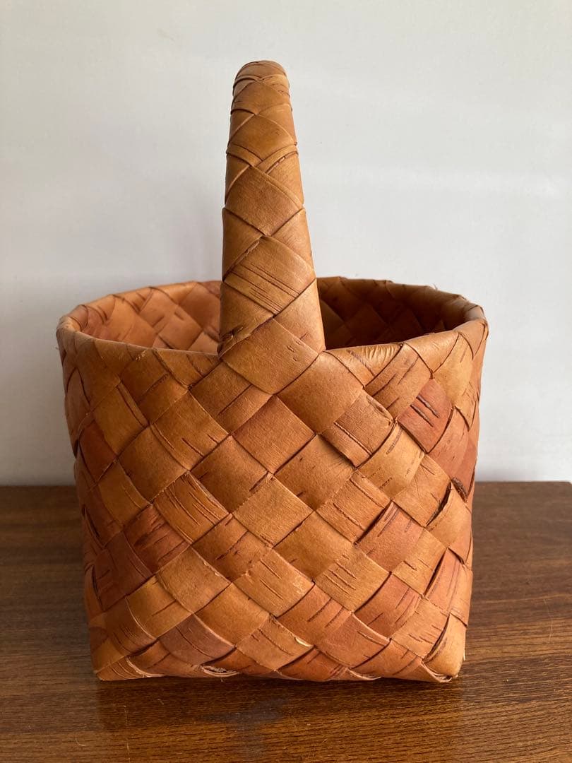 Galina ガリーナ さんの白樺かご（ラウンド）フィンランド バスケット