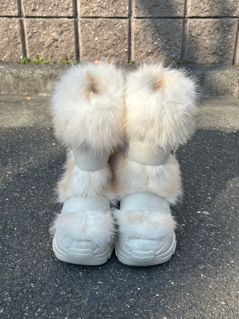 yello ファー ブーツ ホワイト Lサイズ - メルカリ
