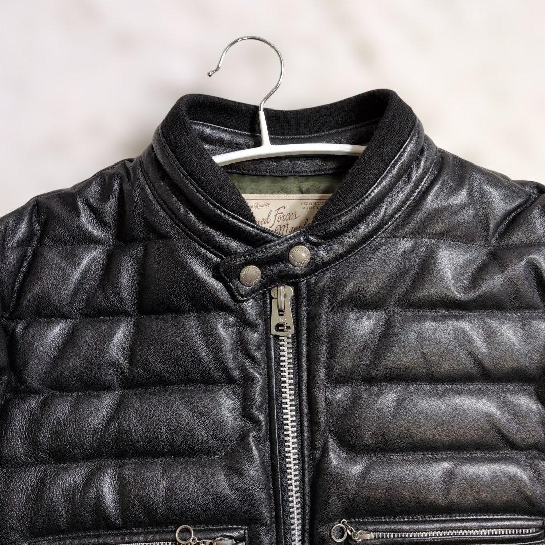 未使用級 AVIREX レザーダウン羊革 グリーンイラスト 黒 ブラック M