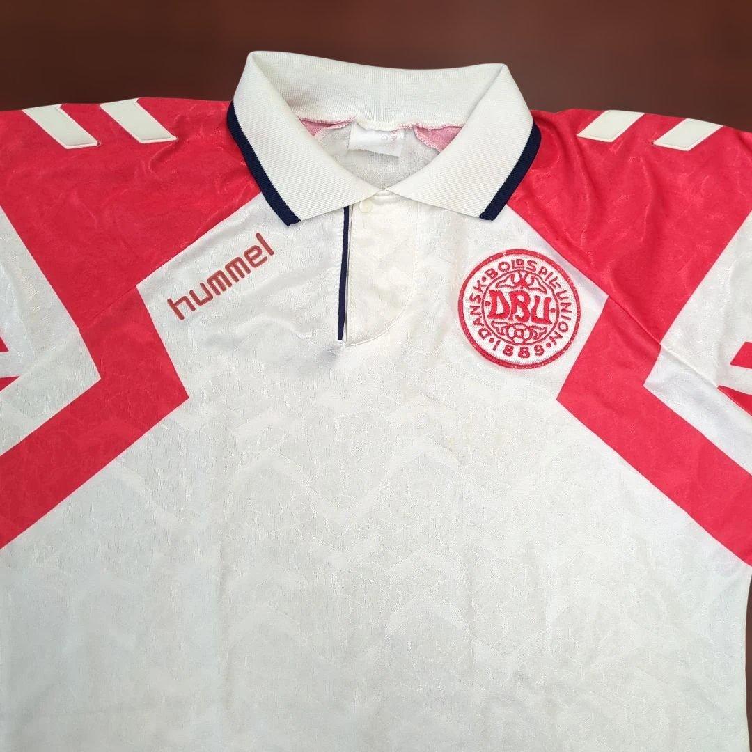 デンマーク代表アウェイユニフォーム 1992年