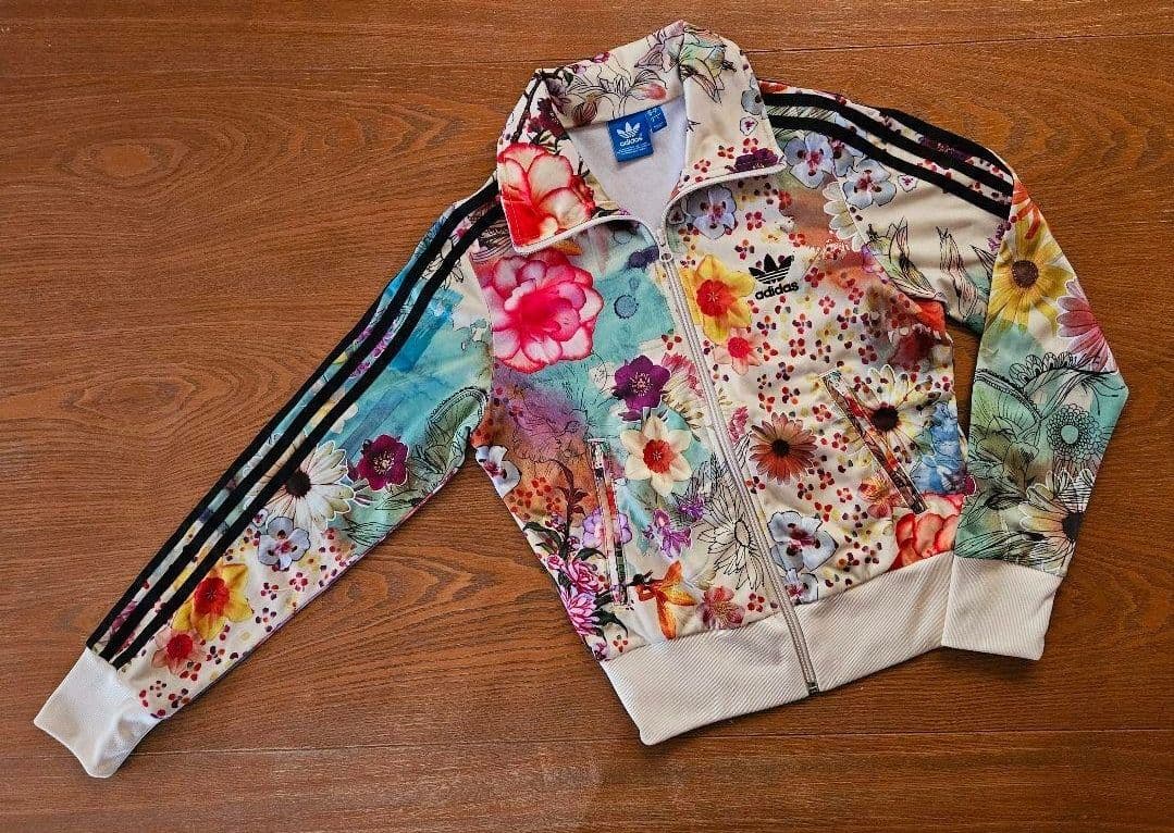 c様専用希少 adidas アディダス BOTANICAL 花柄ファーム コラボ - メルカリ