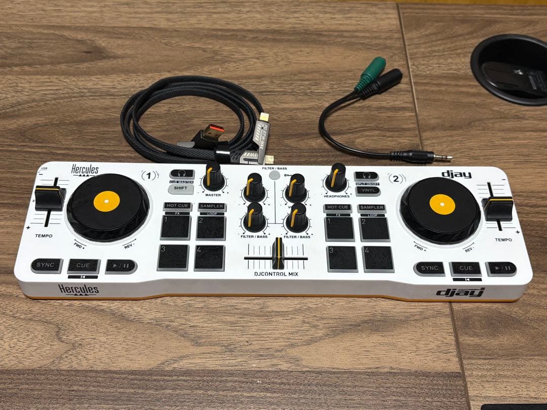 Hercules DJControl Mix スマホ対応　スプリットケーブル付 HERCULES DJControl Mix djay用 DJコントローラー ハーキュリース
