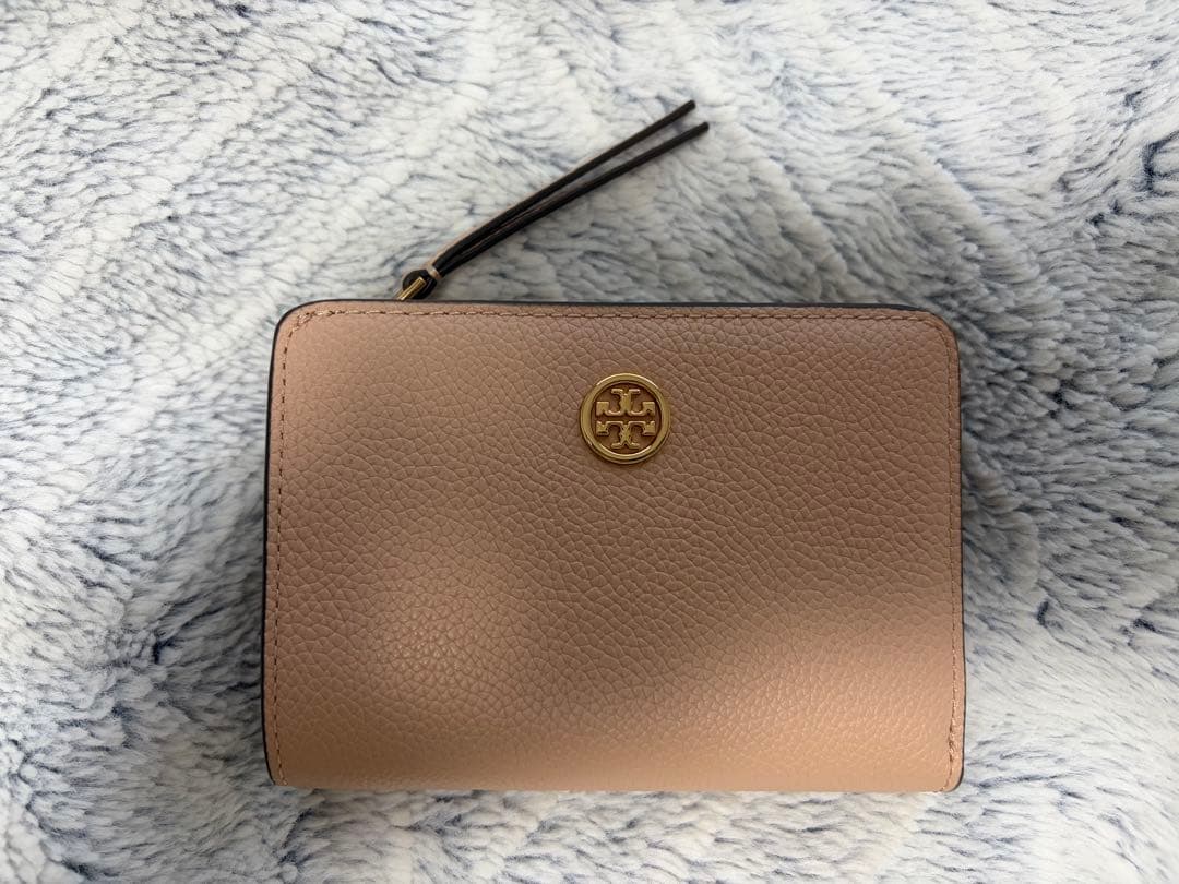 【美品】トリーバーチ ピンク 二つ折り財布 TORY BURCH（トリーバーチ） 二つ折り財布 レディース ピンク 157505