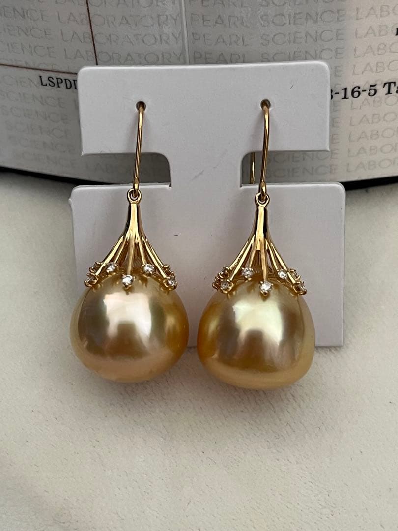 美品！白蝶ゴールデンパールピアスダイヤモンドk18真珠科学研究所