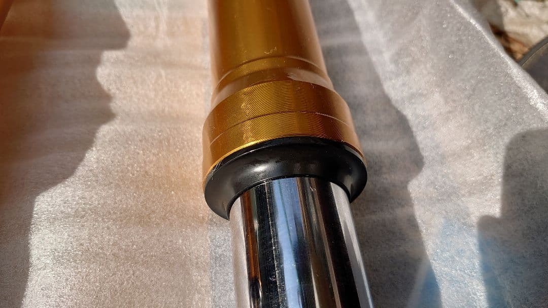 フロントフォーク 部品取り用 MT09 RN34 xsr900シールおまけ。 🎆