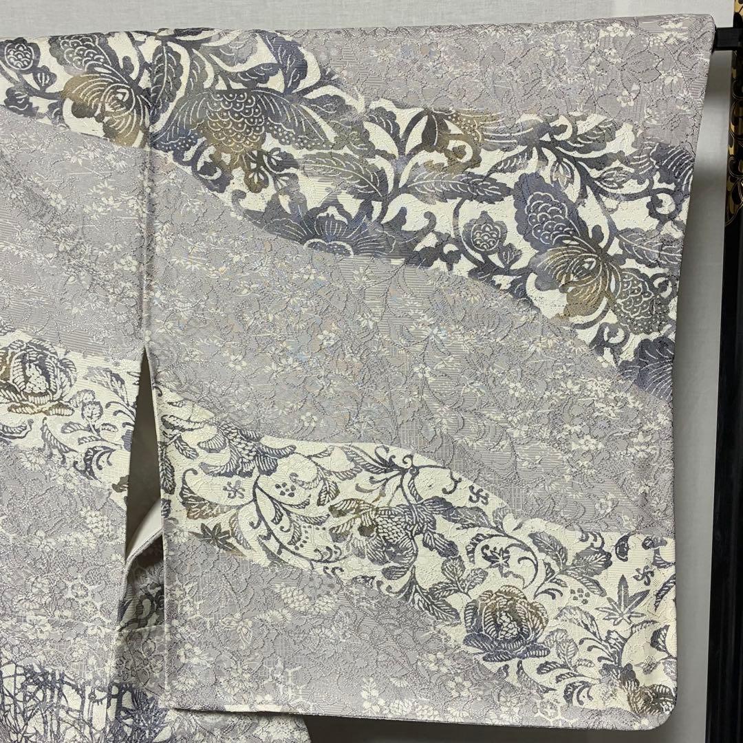 D324 訪問着 型染め 花唐草 グレー 正絹着物 袷 しつけ糸付き未使用極