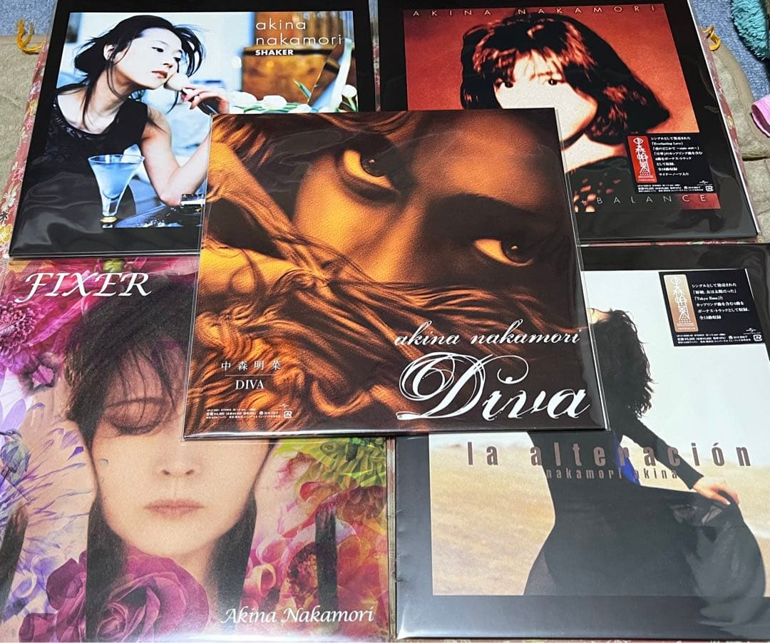 中森明菜 レコード 9枚 LPレコード 中森明菜 9枚セット - メルカリ