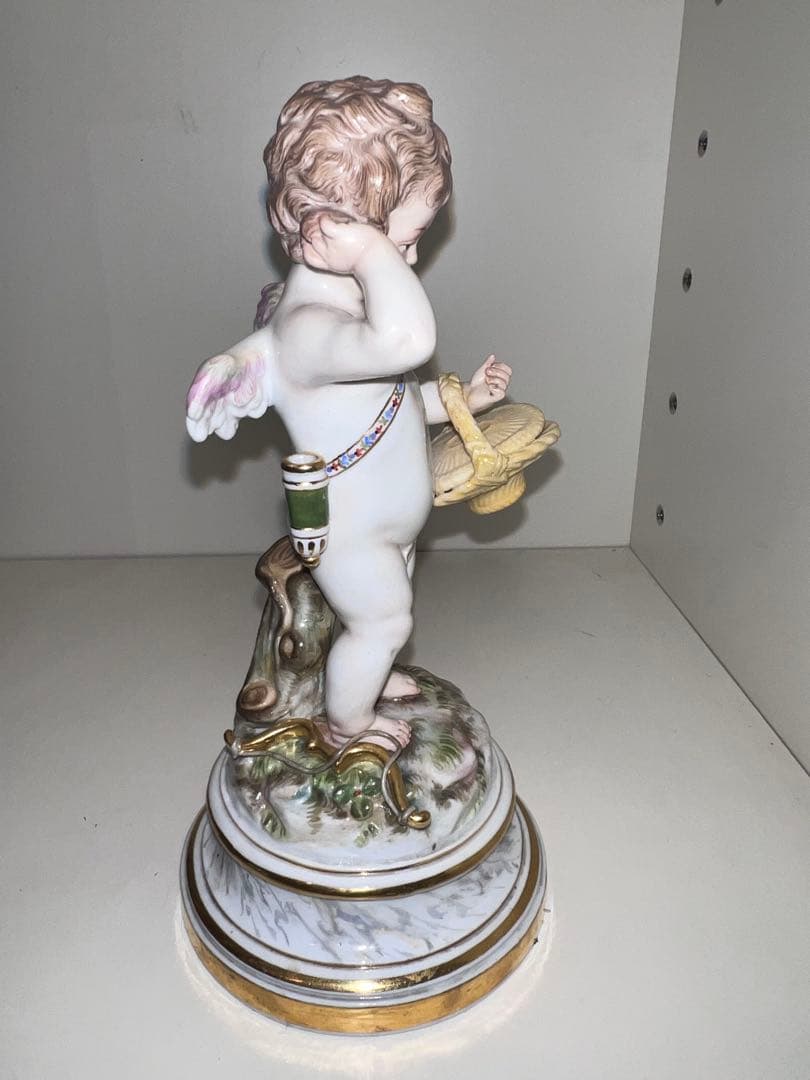 マイセン人形 フィギュリン がっかりした天使 - メルカリ