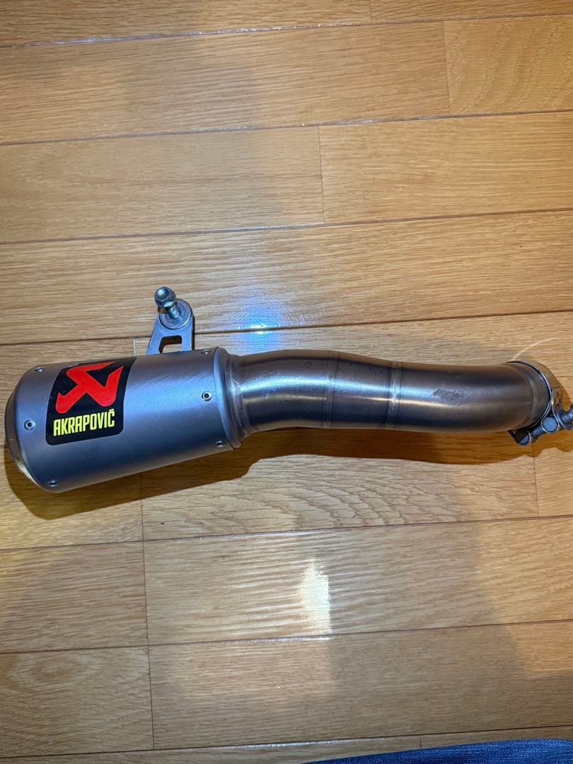 アクラポビッチ　マフラー 楽天市場】Akrapovic(アクラポヴィッチ) カーボン・スリップオン