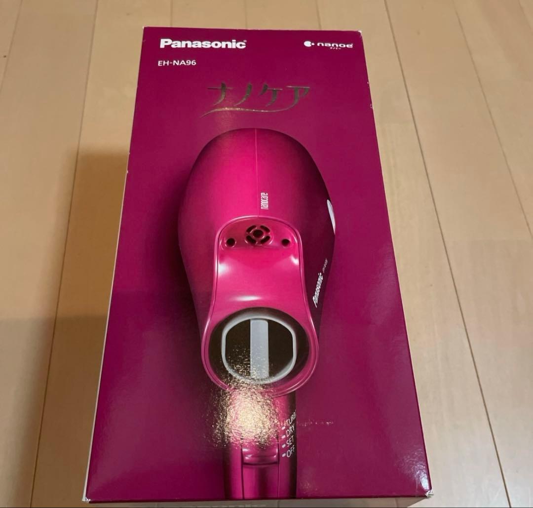 パナソニック ヘアードライヤー ナノケア ビビットピンク 未使用品 Panasonic（パナソニック） くるくるドライヤー ナノケア ビビッド