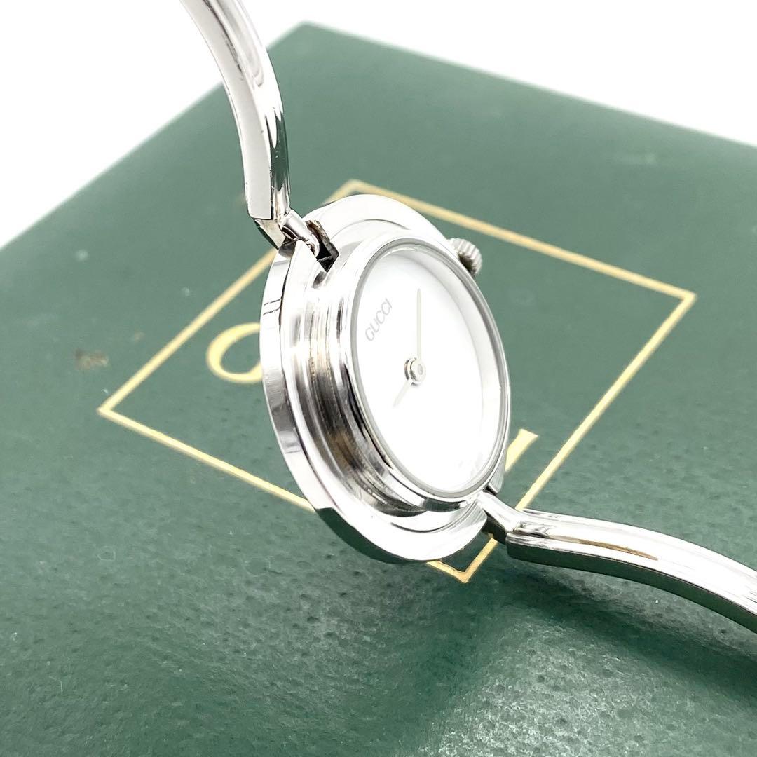 美品☆稼働 GUCCI チェンジベゼル シルバー 新品電池 レディース腕時計