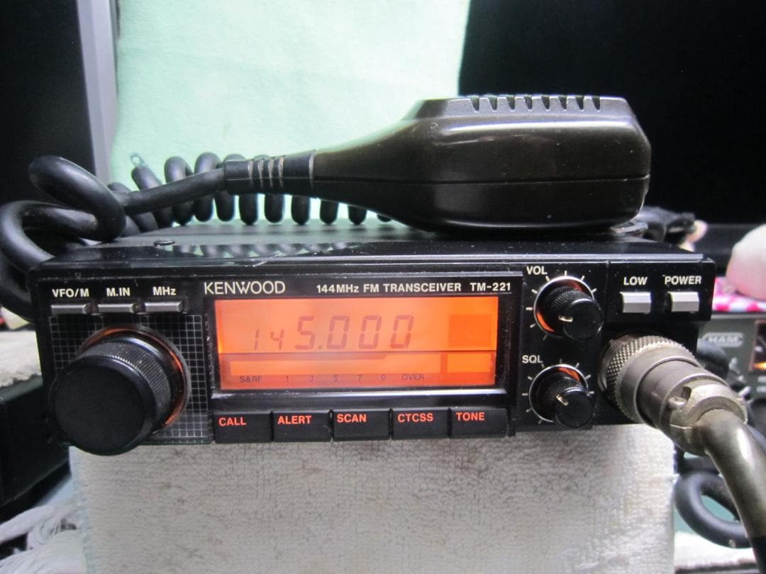 KENWOOD 144MHz FM TM-221S　 HI　40w機　現完動品 KENWOOD 144MHz FM TM-221S HI 40w機 現完動品 KENWOOD TM-221