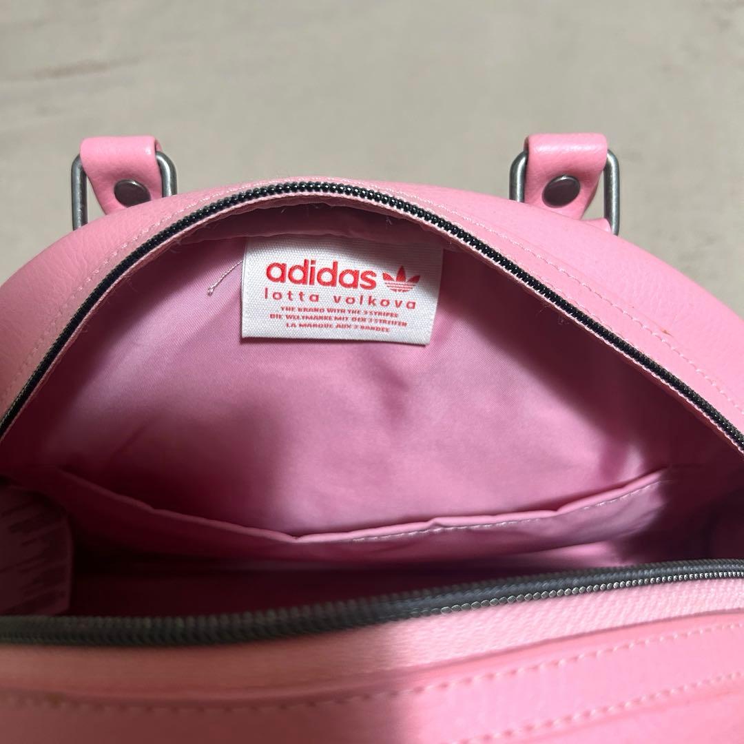 adidas × lotta volkova ピンク バッグ - メルカリ