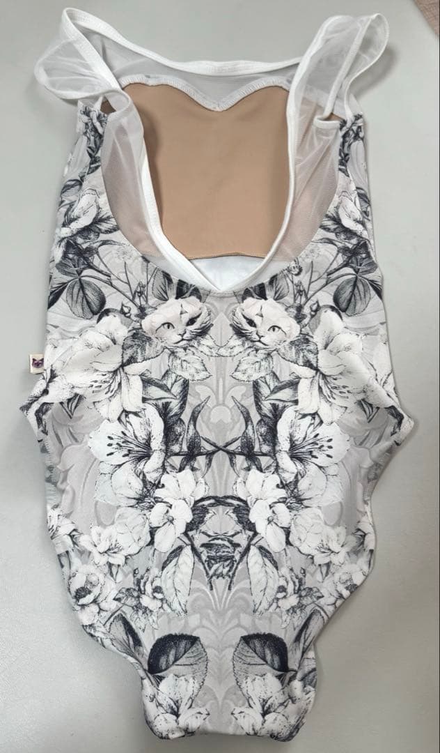 unoa ウノア 新品未使用レオタード PeoMeow 入手困難 - メルカリ