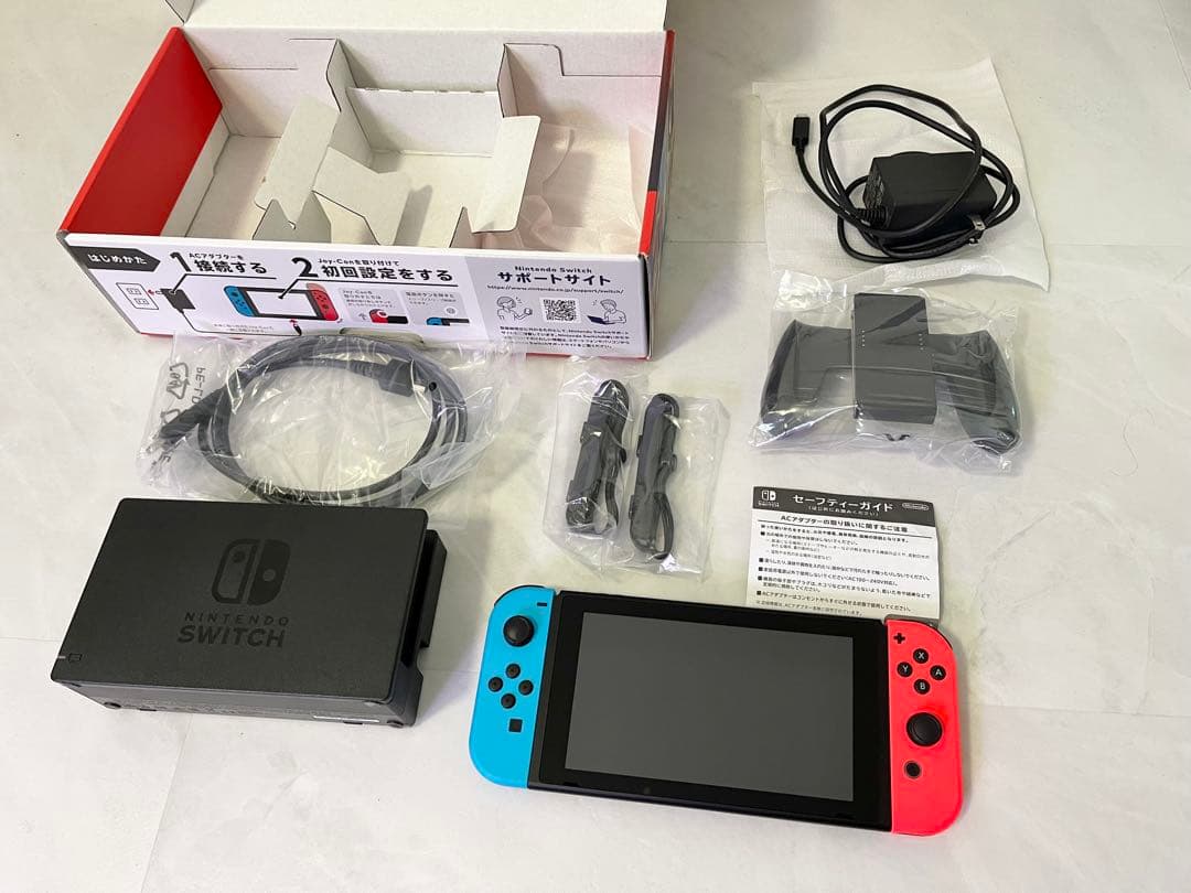 Nintendo Switch 本体 赤/青 Joy-Con 箱付き - メルカリ