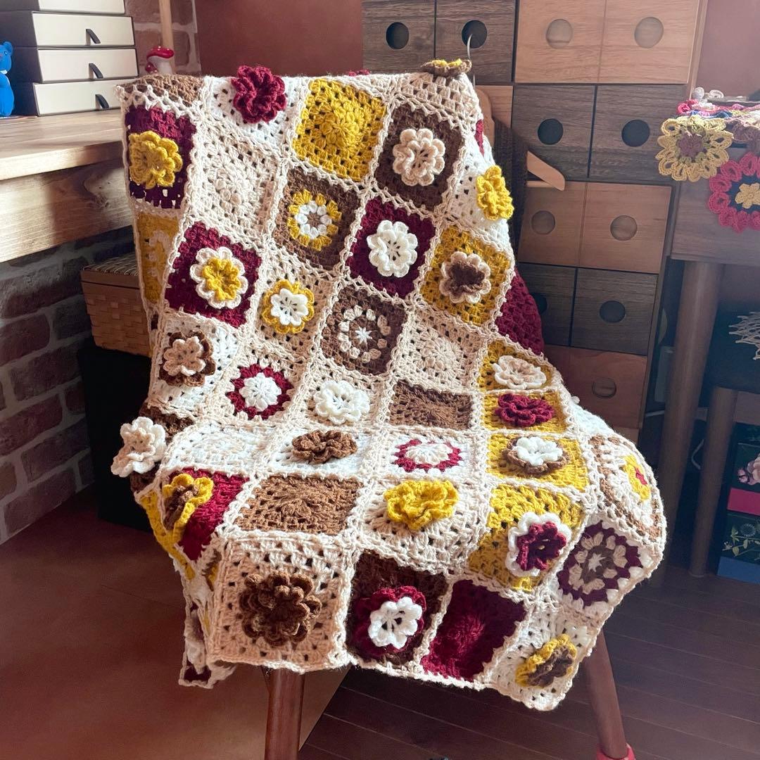 モチーフ編みブランケット・マルチカバー ・ソファーカバー - メルカリ