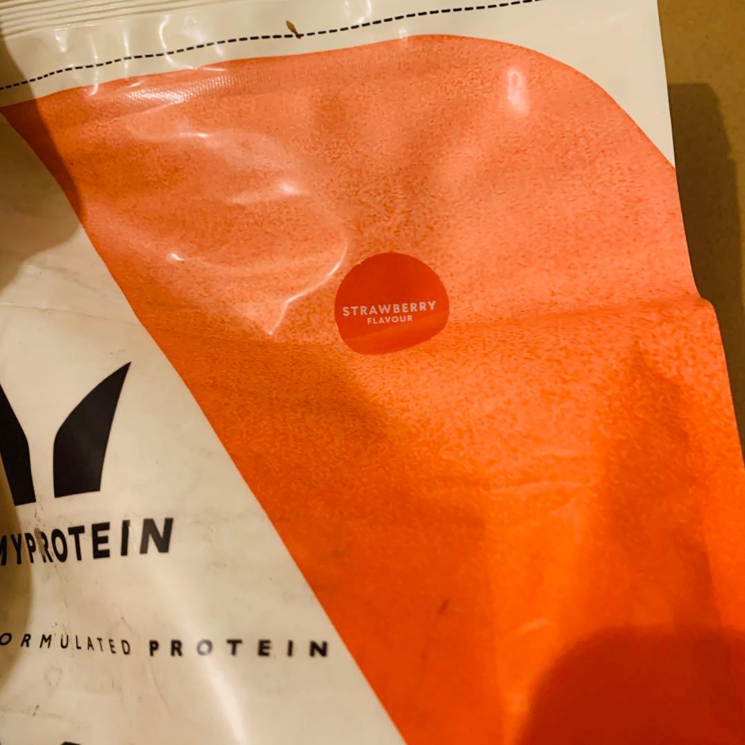 【ワケ アリ】マイプロテイン　ウエイトゲイナー　ストロベリー味　2.5kg×2袋