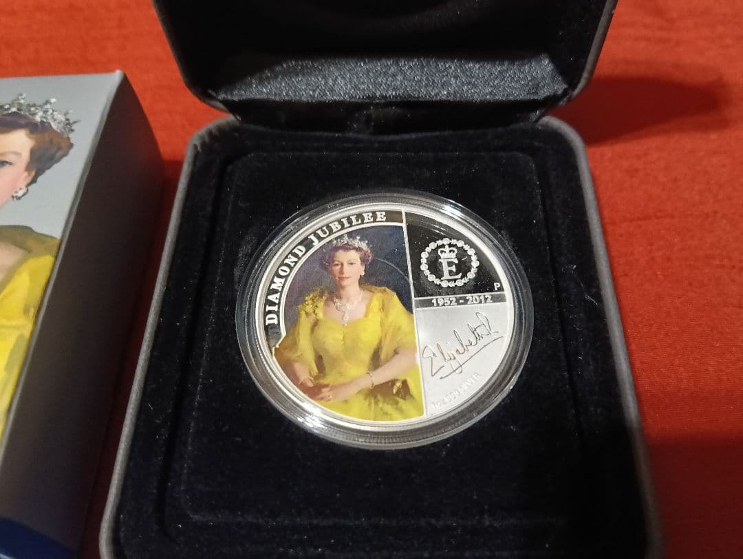 超レア物】エリザベス女王陛下ダイヤモンド・ジュビリー 1オンス純銀