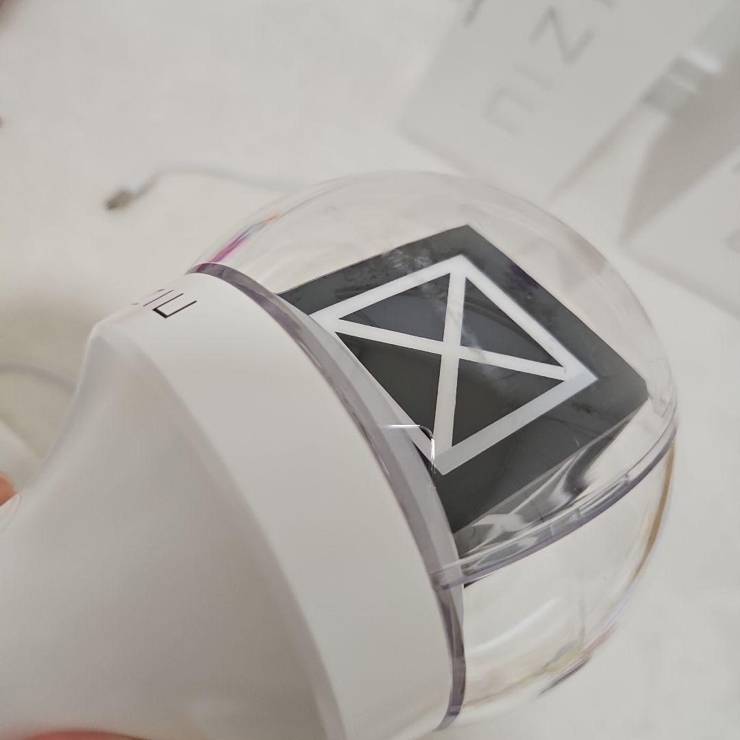 NiziU ペンライト 2個セット - メルカリ