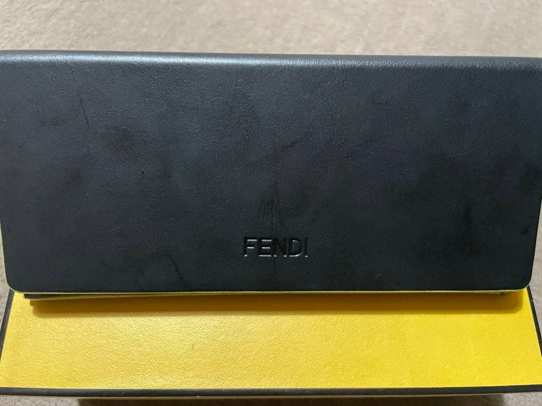 鞠*山様 FENDI サングラス K107888219 - 小物最 安値 価格