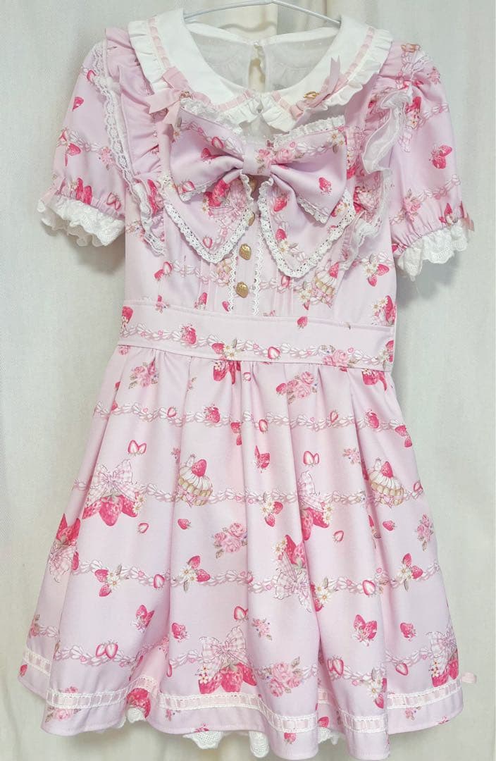 OneMall provides Mercari products: LIZLISA Creamy Berry柄