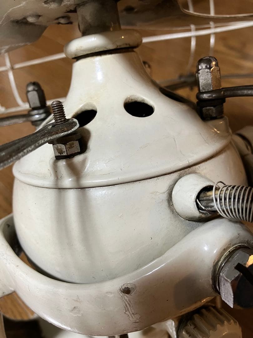 ずん様専用 国鉄 扇風機 3枚羽根 DC24V 川崎型直流天井扇 - メルカリ