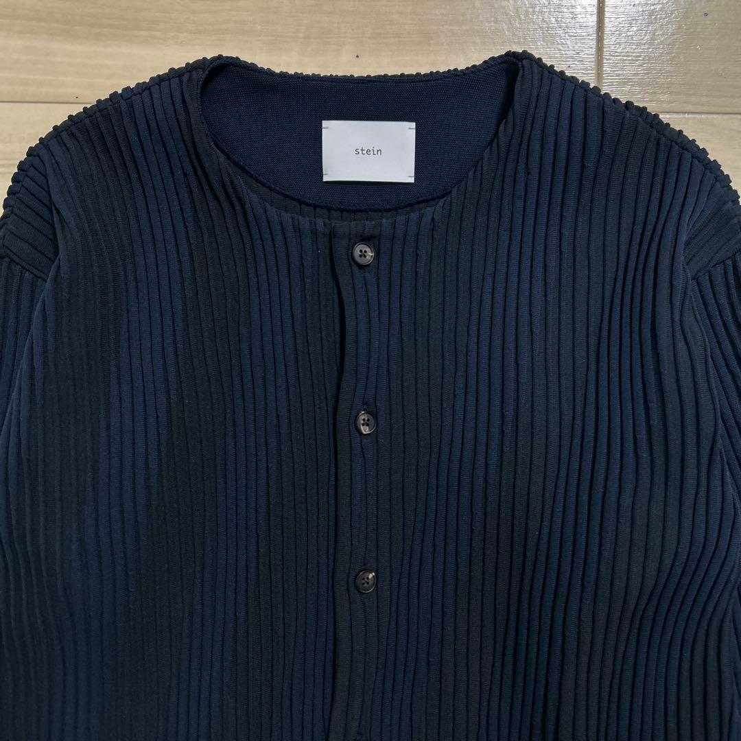 stein / OBLIQUE PATTERNED KNIT CARDIGAN