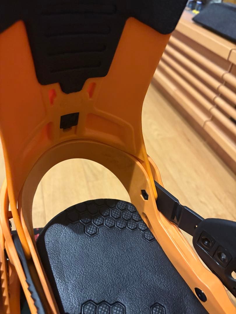 最終値下 試着のみ YES SELECT スノーボードビンディング Mサイズ