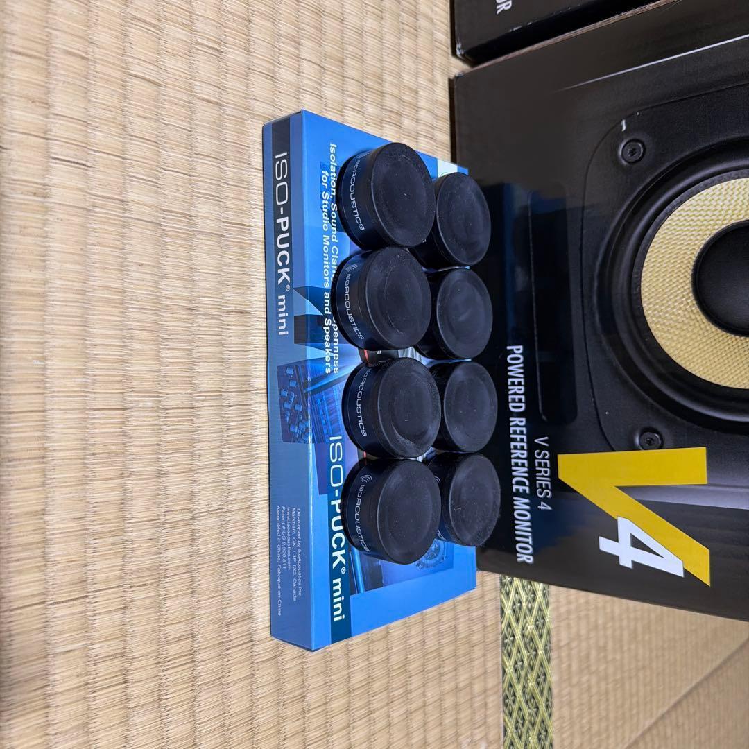 KRK V4S4 ペア＋ISO-PUCK mini付｜ツイーター凹みあり｜現状品 - メルカリ